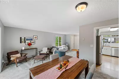 885 Oakway Dr, Coos Bay, OR 97420 - Photo 9