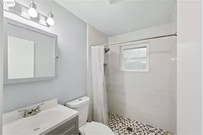 885 Oakway Dr, Coos Bay, OR 97420 - Photo 25