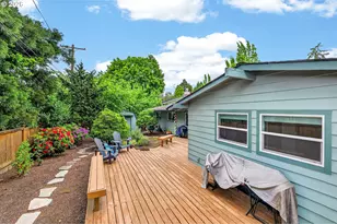 6825 SW Rollingwood Dr, Beaverton, OR 97008 - Photo 27