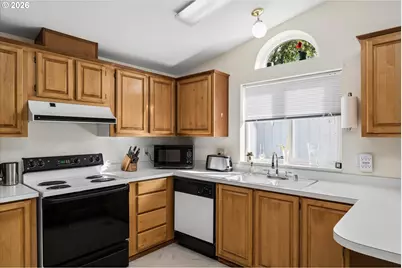 3355 N Delta Hwy #99, Eugene, OR 97408 - Photo 9