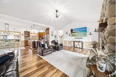 147 NW Saddlehorn Ct, Prineville, OR 97754 - Photo 9