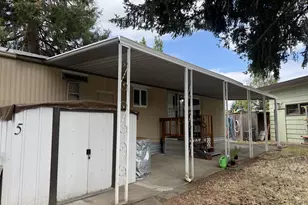 4531 Franklin Blvd, Eugene, OR 97403 - Photo 3