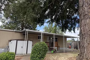 4531 Franklin Blvd, Eugene, OR 97403 - Photo 1