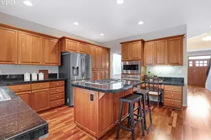 7001 SW Bouchaine St, Wilsonville, OR 97070 - Photo 9