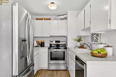 1220 NE 17th Ave #4F, Portland, OR 97232 - Photo 11