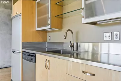 1410 NW Kearney St #814, Portland, OR 97209 - Photo 15