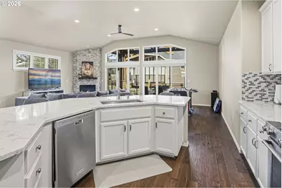 8433 Forest Ridge Loop, Redmond, OR 97756 - Photo 15