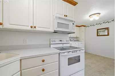 87856 Cedar Flat Rd, Springfield, OR 97478 - Photo 11