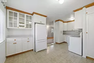 87856 Cedar Flat Rd, Springfield, OR 97478 - Photo 9