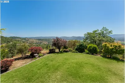 282 Redtail Ridge Ln, Roseburg, OR 97471 - Photo 39