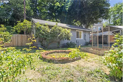 1508 E 16th Pl, Vancouver, WA 98661 - Photo 3