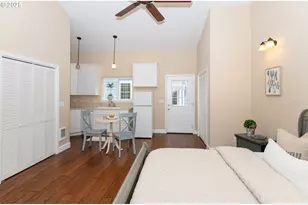 1640 17th St, Florence, OR 97439 - Photo 25