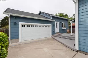 1640 17th St, Florence, OR 97439 - Photo 29