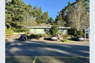 1647 12th St, Florence, OR 97439 - Photo 1
