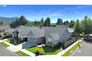 1004 S 46th St, Springfield, OR 97478 - Photo 3