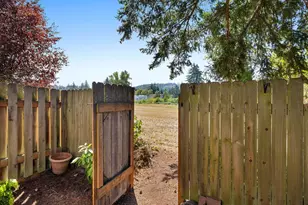 13422 SE Harold St, Portland, OR 97236 - Photo 29