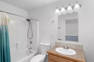 13422 SE Harold St, Portland, OR 97236 - Photo 19