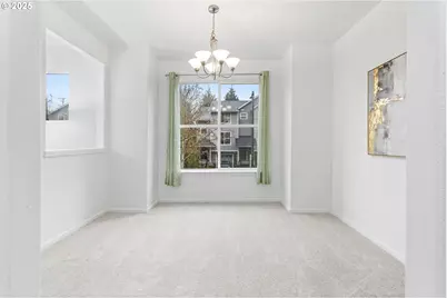 2253 NE Sheffield Ave, Hillsboro, OR 97006 - Photo 11