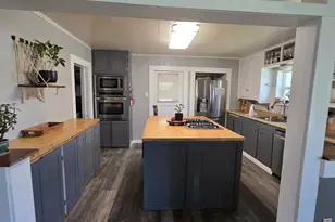 395 Center St, North Powder, OR 97867 - Photo 11
