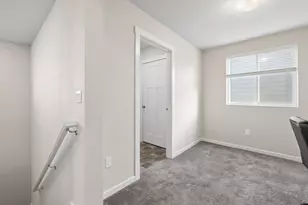 3054 SW 38th St, Gresham, OR 97080 - Photo 27