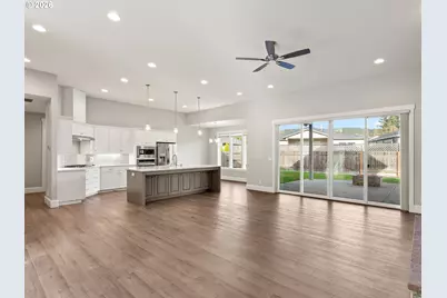 2220 SE 14th St, Battle Ground, WA 98604 - Photo 3