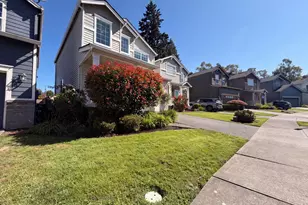 773 NW Forest Creek Dr, Hillsboro, OR 97124 - Photo 9