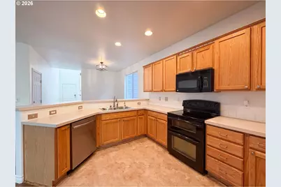 773 NW Forest Creek Dr, Hillsboro, OR 97124 - Photo 13