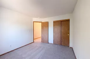 773 NW Forest Creek Dr, Hillsboro, OR 97124 - Photo 3