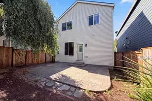773 NW Forest Creek Dr, Hillsboro, OR 97124 - Photo 11