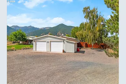 44214 Fuzzy Mullien Rd, Baker City, OR 97814 - Photo 9