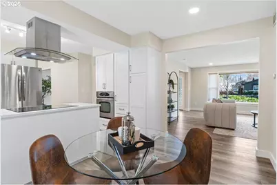 8685 SW Wilson Ln, Wilsonville, OR 97070 - Photo 11