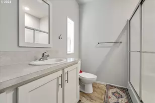 540 SW Liberty Bell Dr, Beaverton, OR 97006 - Photo 19