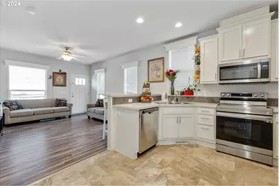 540 SW Liberty Bell Dr, Beaverton, OR 97006 - Photo 13