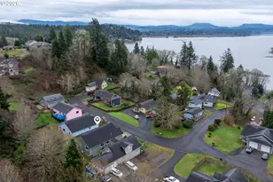 1732 SE 3rd St, Astoria, OR 97103 - Photo 3