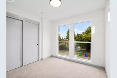 7385 N Mobile Ave, Portland, OR 97217 - Photo 13