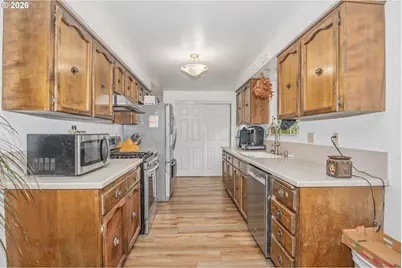 125 Susan St, Myrtle Creek, OR 97457 - Photo 9