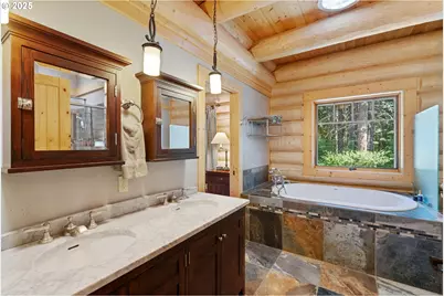 5885 Berry Rd, Mt Hood Prkdl, OR 97041 - Photo 23