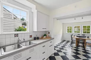 2801 NE 35th Pl, Portland, OR 97212 - Photo 13