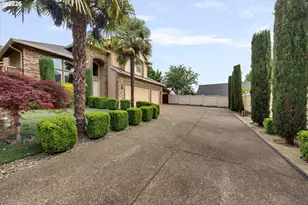 13048 SE Almond Ln, Clackamas, OR 97015 - Photo 45