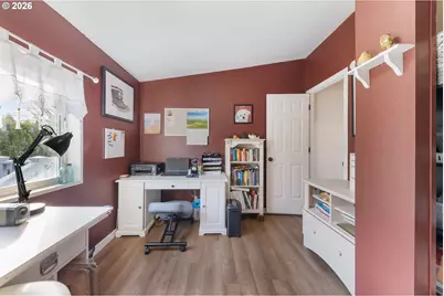 1377 SW Louise Dr, McMinnville, OR 97128 - Photo 25