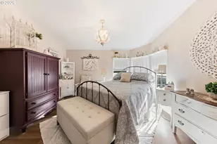 1377 SW Louise Dr, McMinnville, OR 97128 - Photo 17