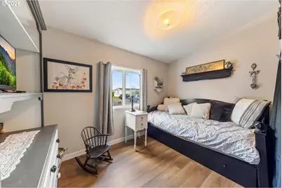 1377 SW Louise Dr, McMinnville, OR 97128 - Photo 21