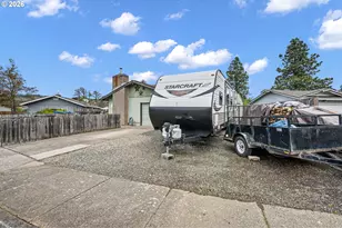 1700 E Grover Ave, Cottage Grove, OR 97424 - Photo 27