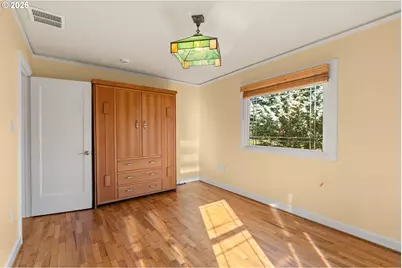 810 E 20th Ave, Eugene, OR 97405 - Photo 25