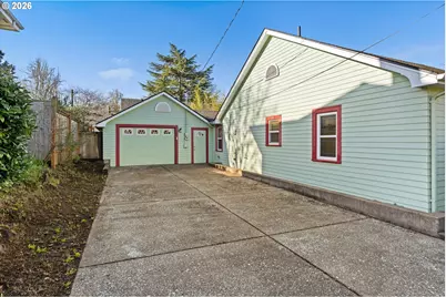 810 E 20th Ave, Eugene, OR 97405 - Photo 37