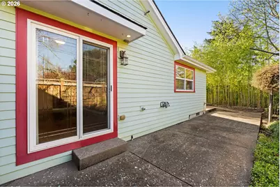 810 E 20th Ave, Eugene, OR 97405 - Photo 29