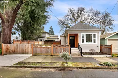 722 NE Skidmore St, Portland, OR 97211 - Photo 1