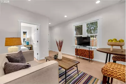 722 NE Skidmore St, Portland, OR 97211 - Photo 5