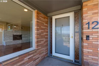 12640 NE Rose Pkwy, Portland, OR 97230 - Photo 15