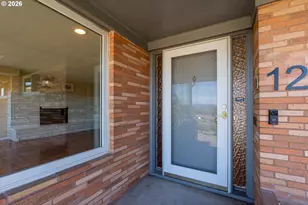 12640 NE Rose Pkwy, Portland, OR 97230 - Photo 15